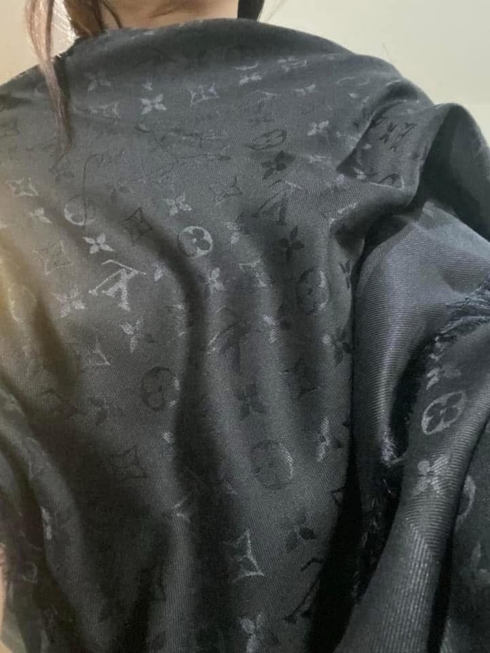 Louis Vuitton Black Monogram Shawl Scarf